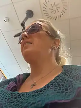 sexylady1983 online show from September 10, 3:34 pm