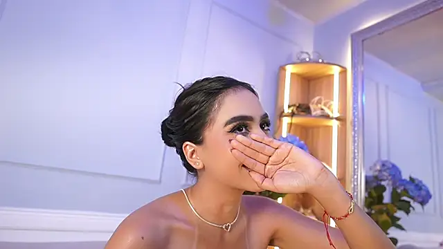 elasummer online show from April 15, 7:58 pm