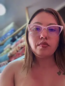 VIOLETA-25  online show from February 9, 8:55 pm