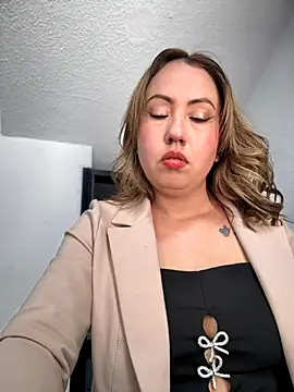 Snapshot of VIOLETA-25_ chatting on October 21, 4:22 pm VIOLETA-25 online show from October 21, 4:22 pm