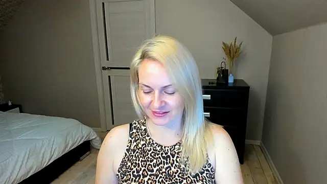 Alicee Gracee online show from November 7, 7:41 pm