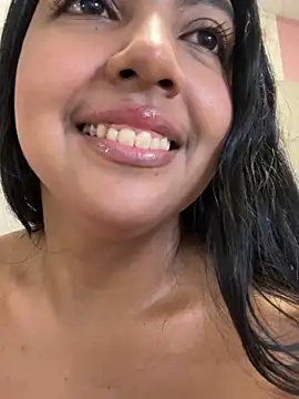 nicole fisherr online show from April 12, 7:55 am