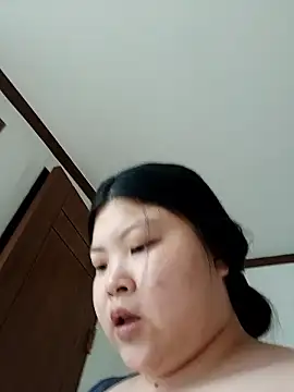 hello098712 online show from November 3, 9:35 am