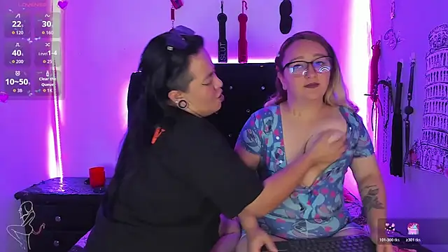 katieeandsharonn online show from June 12, 1:30 pm