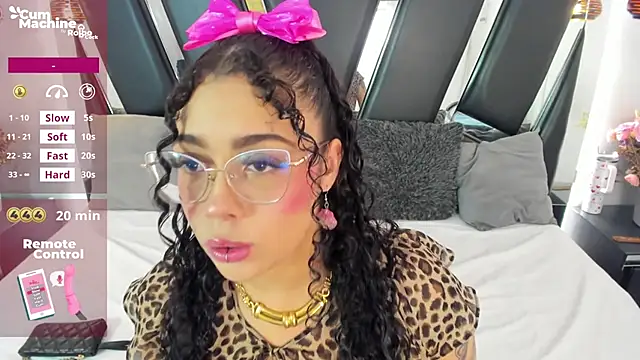 antonelllepiercee online show from December 2, 11:12 am