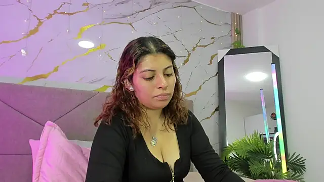 Merida Blossom  online show from March 21, 3:33 am