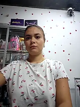 rapunzel069 online show from December 15, 8:25 pm