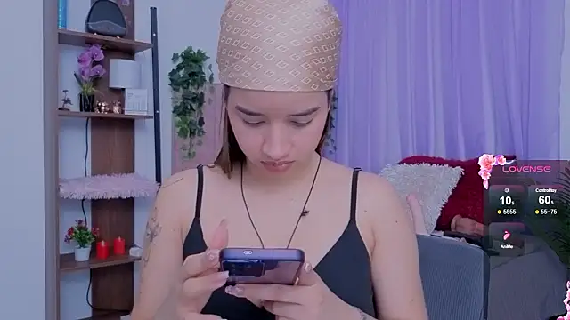 emilyrouxe online show from February 22, 3:57 pm