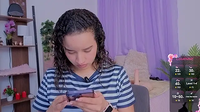 emilyrouxe online show from March 4, 3:51 pm