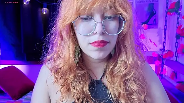  Moon Johnson online show from May 16, 1:41 am