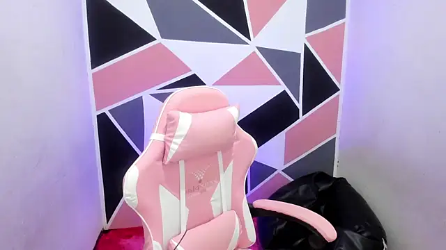 Snapshot of Carol_Pinter chatting on October 20, 3:37 pm Carol Pinter online show from October 20, 3:37 pm