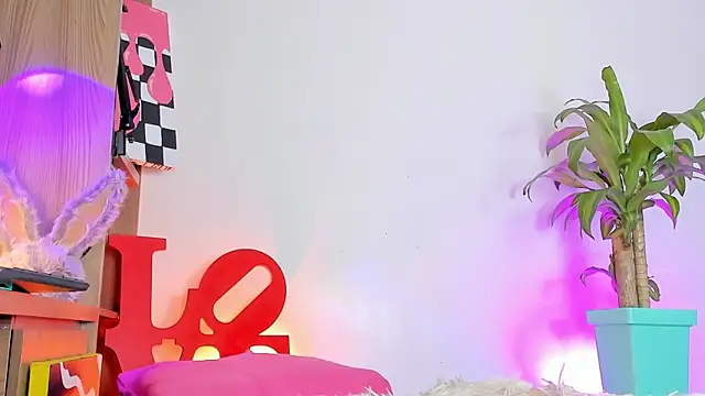 adelarangel online show from January 10, 4:06 am