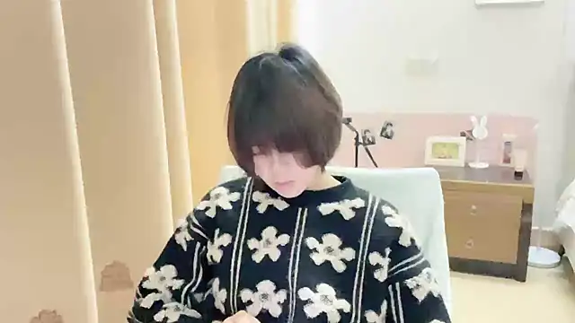 Linda-LL online show from January 19, 11:39 am