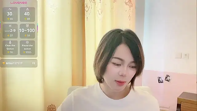 Linda-LL online show from March 24, 2:50 am