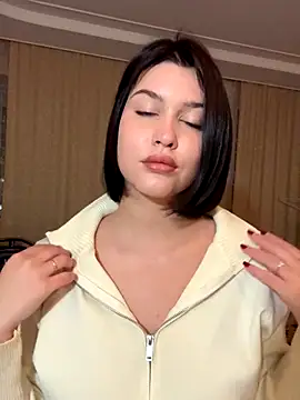 KikiWatson online show from October 17, 5:05 pm