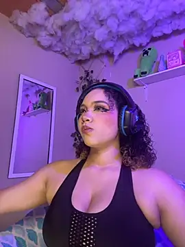 MadelineBenet online show from November 3, 4:27 am