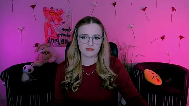 luna berryy online show from June 2, 6:53 pm