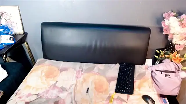 Ebonypreciousx online show from October 13, 6:10 pm