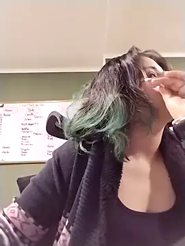 gigiqueen 18 online show from March 21, 3:06 pm