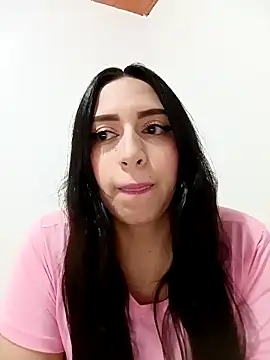 Snapshot of AlondraMendez chatting on October 4, 8:31 am AlondraMendez online show from October 4, 8:31 am