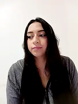 Snapshot of AlondraMendez chatting on September 18, 10:19 pm AlondraMendez online show from September 18, 10:19 pm