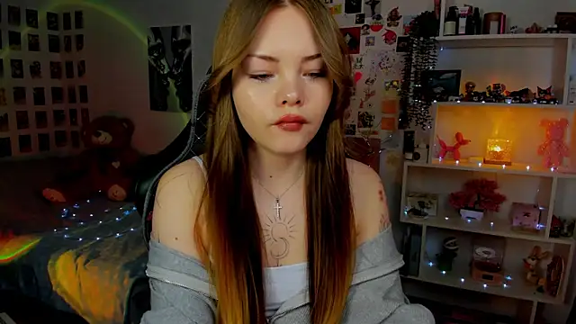 AkiraKatsu online show from March 7, 10:00 am