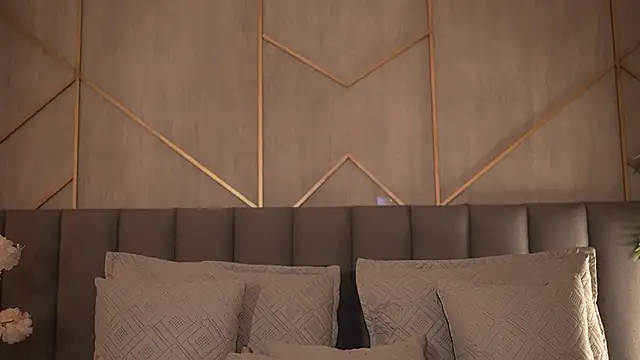 miia blake online show from September 17, 9:35 pm