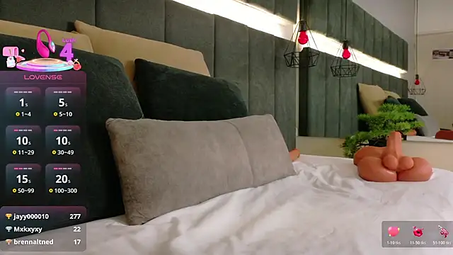 nicolle pierce online show from October 30, 3:02 pm