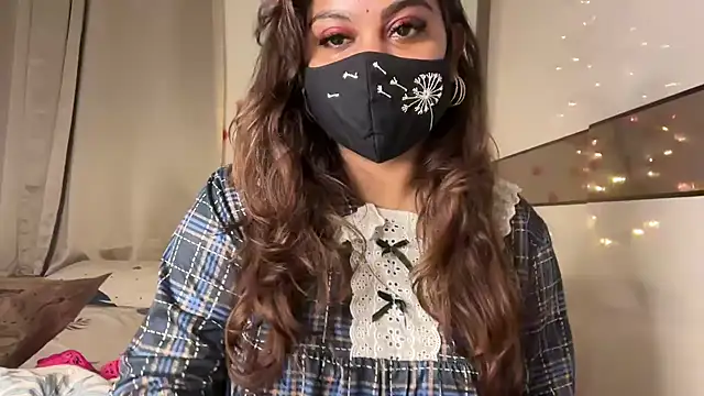 Sam  sexybea online show from April 18, 7:58 pm