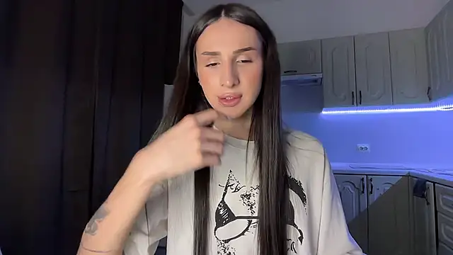 Kim Oberlin  online show from March 14, 5:14 pm