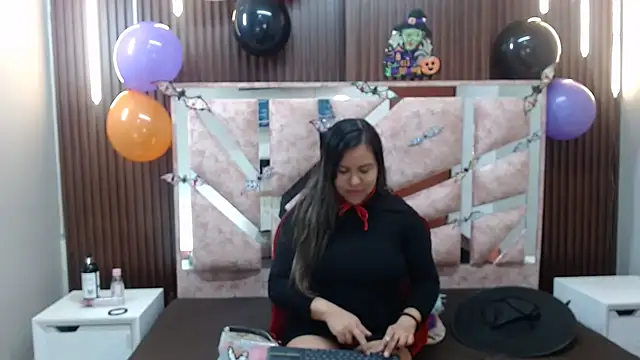 stephanieross202cl online show from October 31, 3:52 am