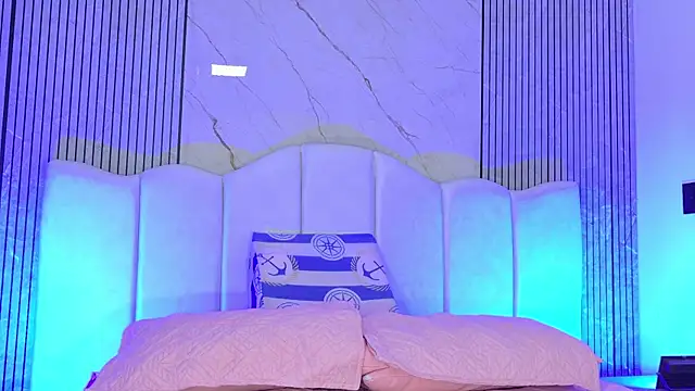 Sofia martiin online show from December 20, 3:10 am