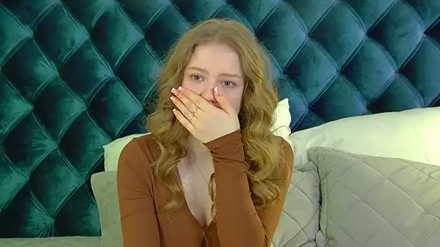 SelinSwarovski online show from April 12, 4:21 pm