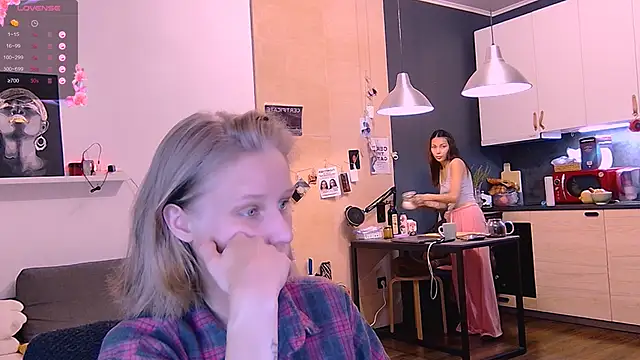 KatiKate online show from October 5, 6:13 pm