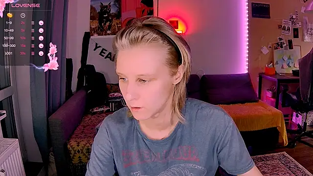 KatiKate online show from December 3, 2:30 pm