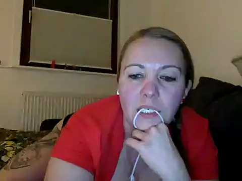 MadaHoney online show from March 7, 10:50 pm