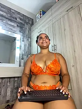 Violetrousse online show from December 16, 7:42 pm