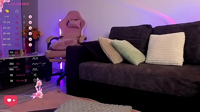 KimSkyex online show from March 3, 2:23 pm