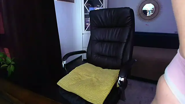 AmashaSiri online show from March 5, 12:34 pm