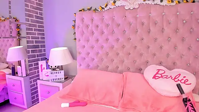 MadissonRey online show from April 18, 1:46 pm