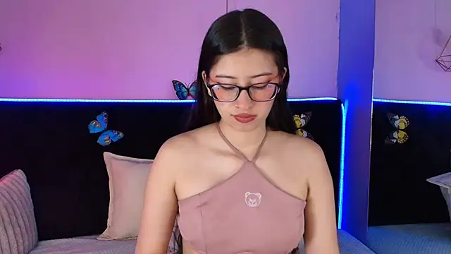 Anastasia Whitee online show from April 26, 2:04 pm