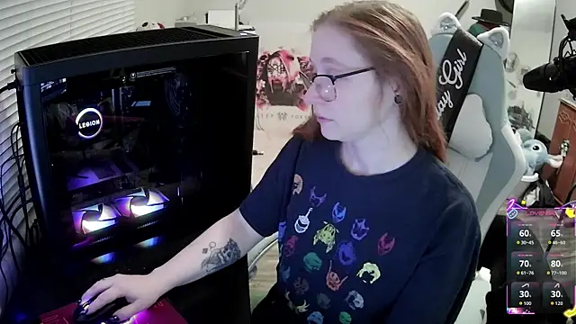 LilyFoxxx online show from November 26, 4:13 am