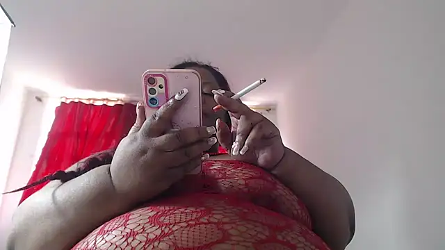 rocio bbw  online show from April 19, 6:10 pm