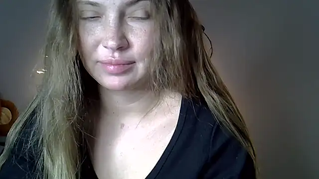 Lucky Anna online show from January 8, 9:52 pm