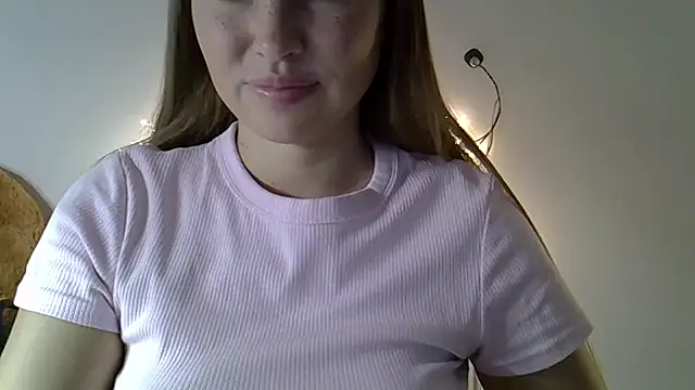 Lucky Anna online show from February 12, 7:59 pm