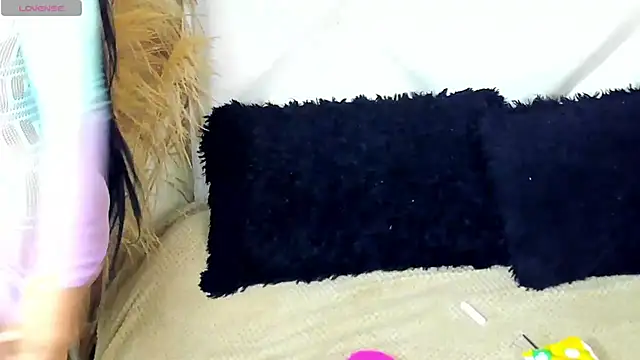 ScarlethNatasha online show from December 2, 4:25 am