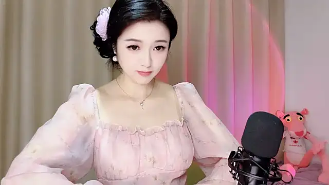 starsqimei online show from April 12, 7:55 am