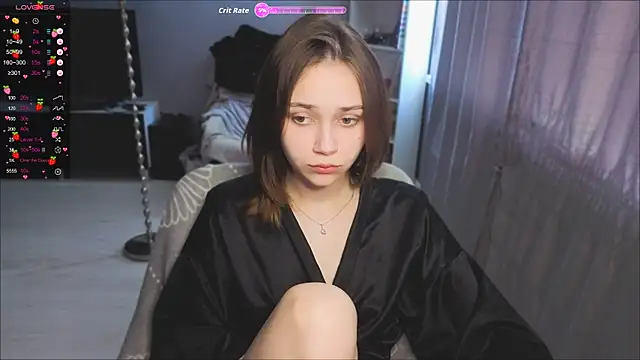 SweetLinaa online show from April 17, 9:44 am