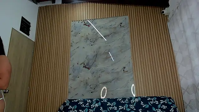 Any topless online show from November 24, 11:01 am