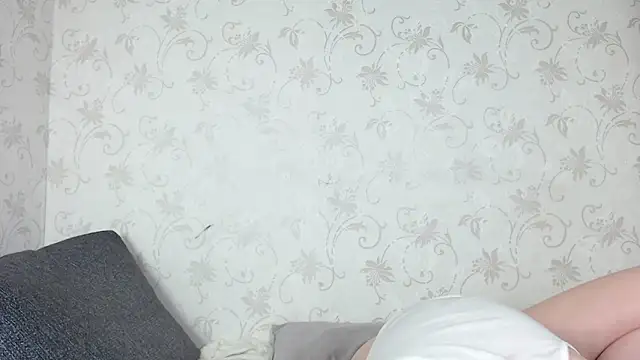 sofiaa here online show from March 9, 12:25 am